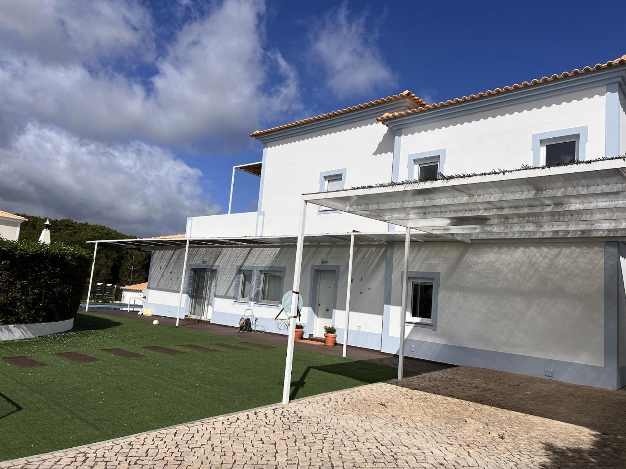 Amendoa Villa *